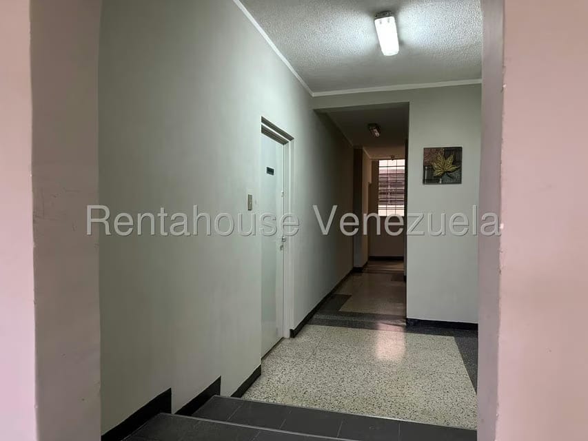 Comercial (Local Comercial) en Alquiler en Altamira, Distrito Metropolitano - 13