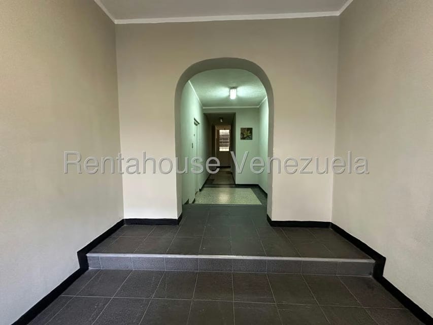 Comercial (Local Comercial) en Alquiler en Altamira, Distrito Metropolitano - 16