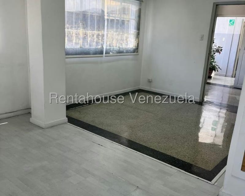 Comercial (Local Comercial) en Alquiler en Altamira, Distrito Metropolitano - 6