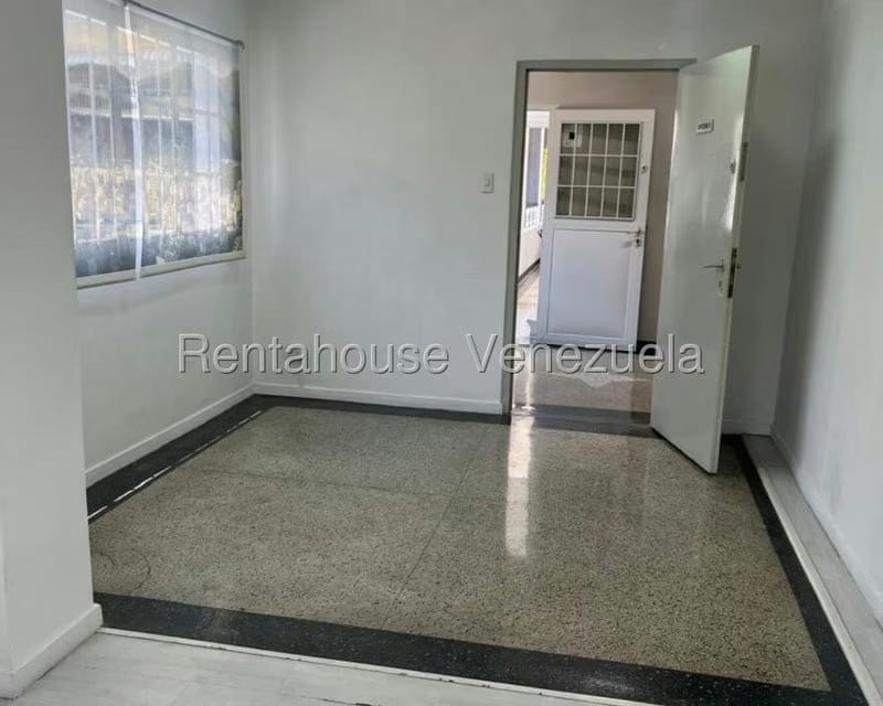 Comercial (Local Comercial) en Alquiler en Altamira, Distrito Metropolitano - 10