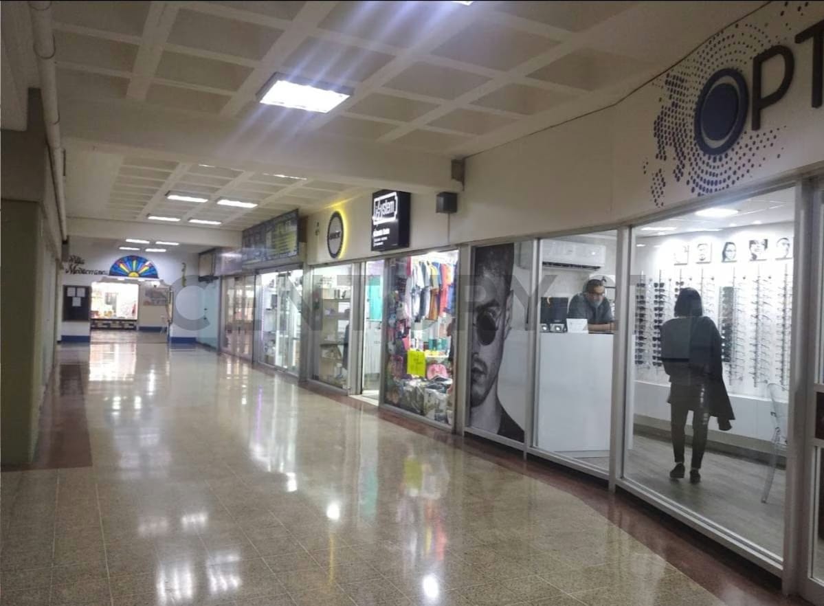 Oportunidad de local Remodelado en alquiler - 3