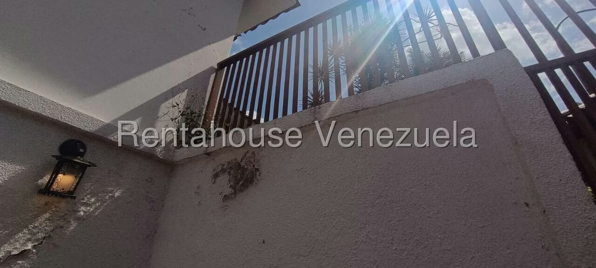 Casa (Duplex) en Venta en Santa Monica, Distrito Metropolitano - 60