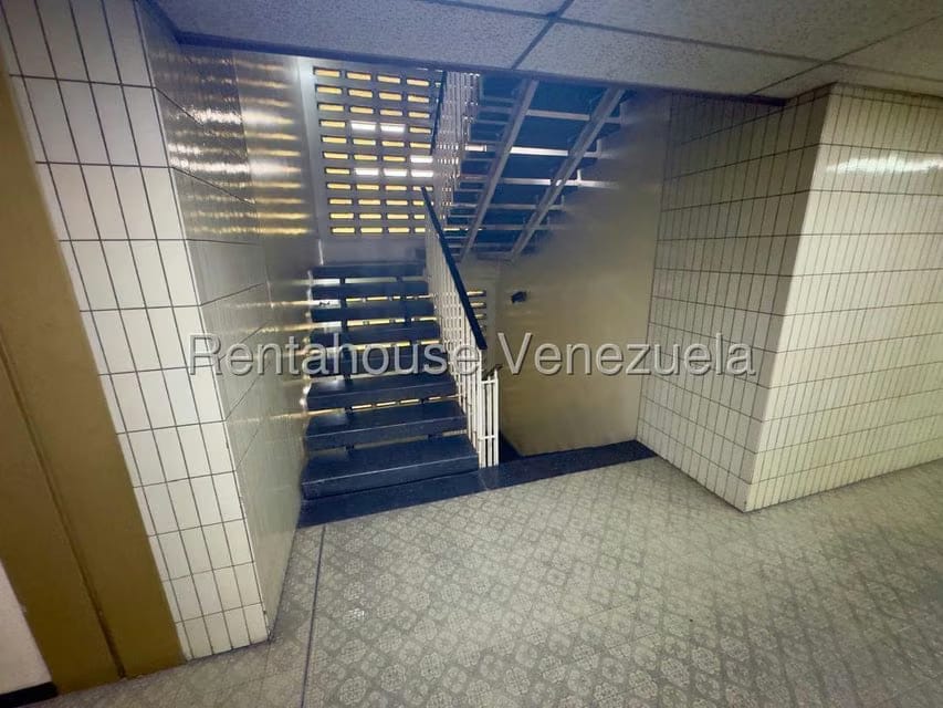 Comercial (Oficina) en Alquiler en Parroquia Catedral, Distrito Metropolitano - 19