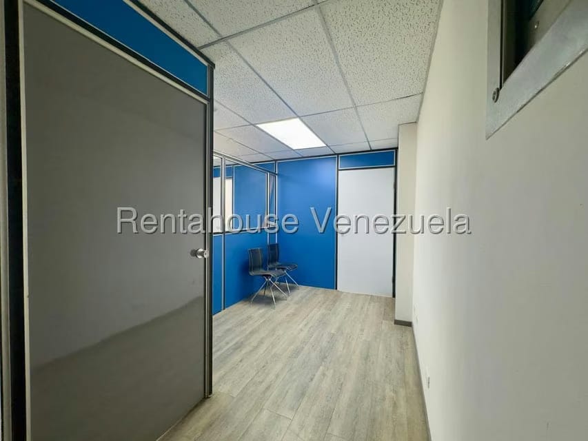 Comercial (Oficina) en Alquiler en Parroquia Catedral, Distrito Metropolitano - 4