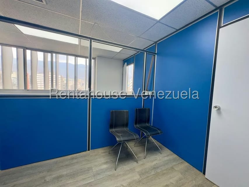 Comercial (Oficina) en Alquiler en Parroquia Catedral, Distrito Metropolitano - 6