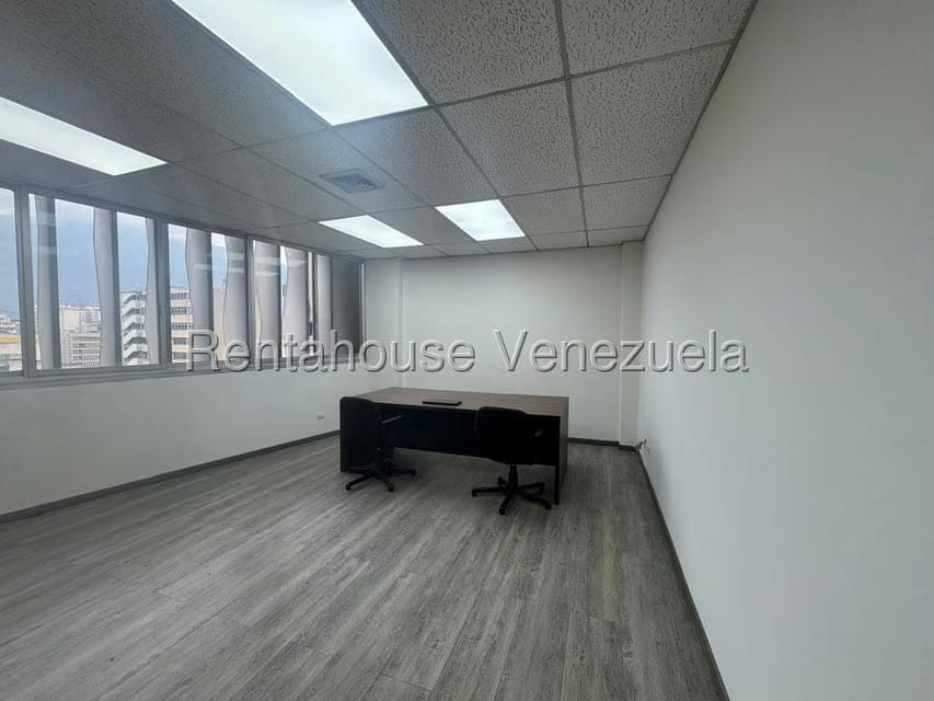 Comercial (Oficina) en Alquiler en Parroquia Catedral, Distrito Metropolitano - 7