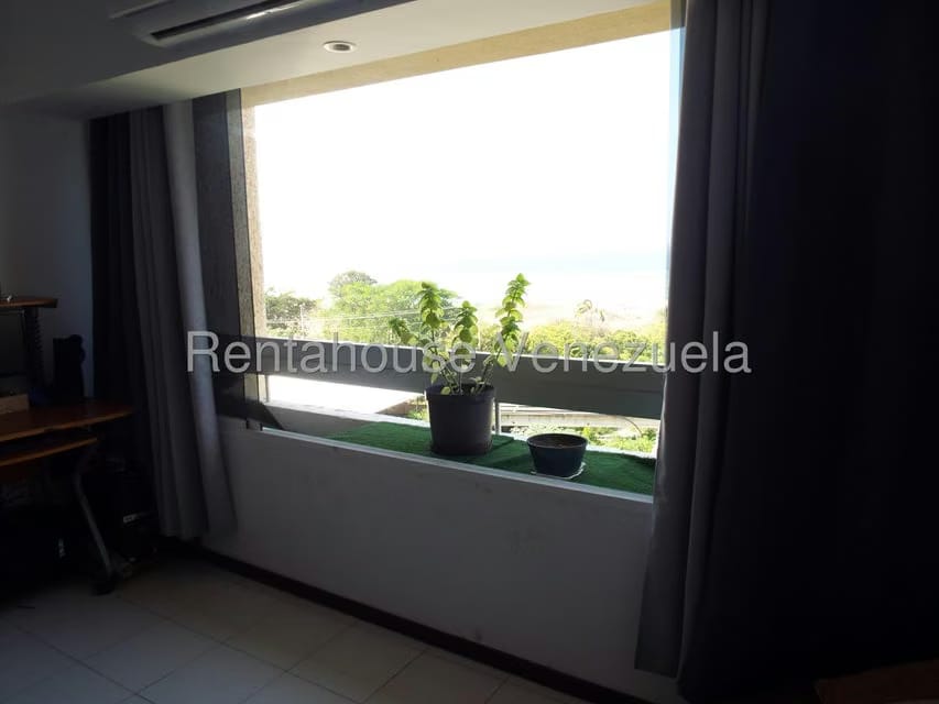 Apartamento (1 Nivel) en Venta en Tanaguarena, Vargas - 12