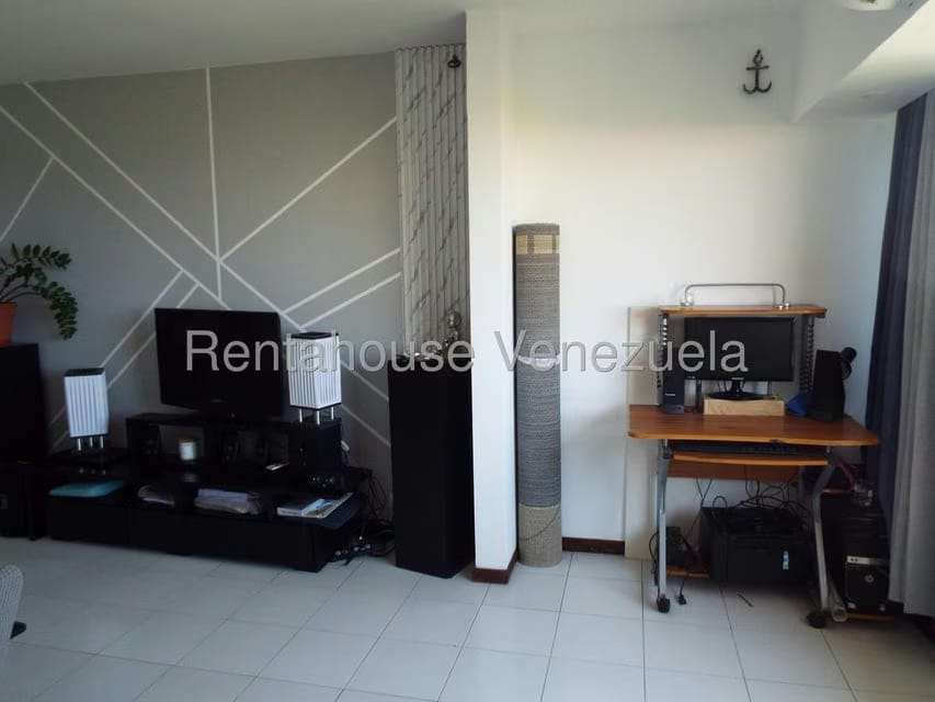 Apartamento (1 Nivel) en Venta en Tanaguarena, Vargas - 16