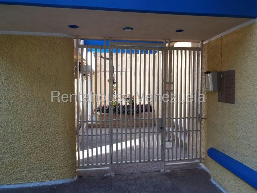 Apartamento (1 Nivel) en Venta en Tanaguarena, Vargas - 3