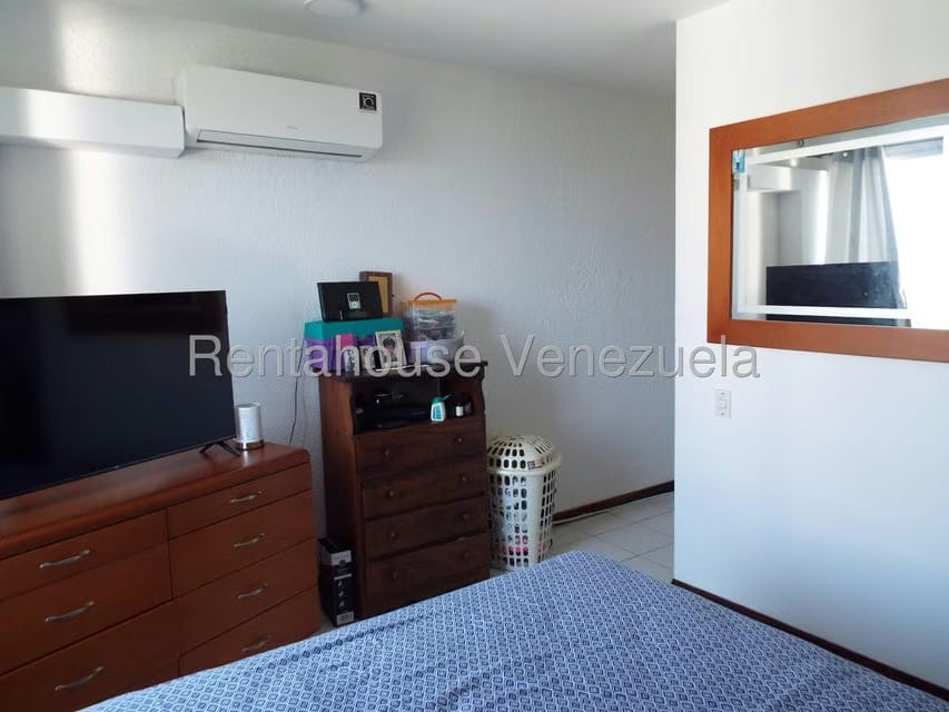 Apartamento (1 Nivel) en Venta en Tanaguarena, Vargas - 24