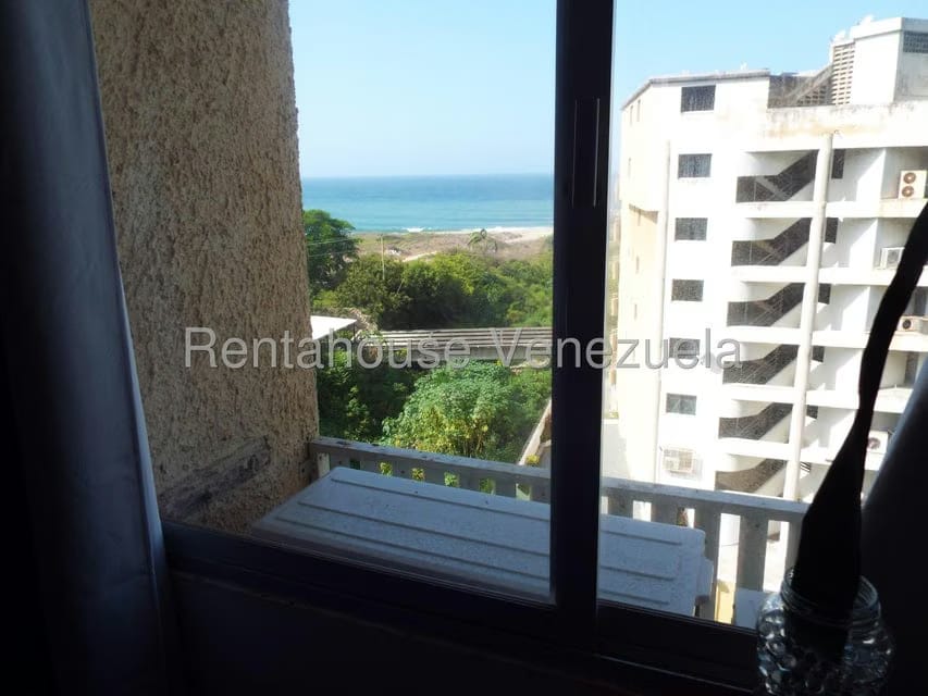 Apartamento (1 Nivel) en Venta en Tanaguarena, Vargas - 25