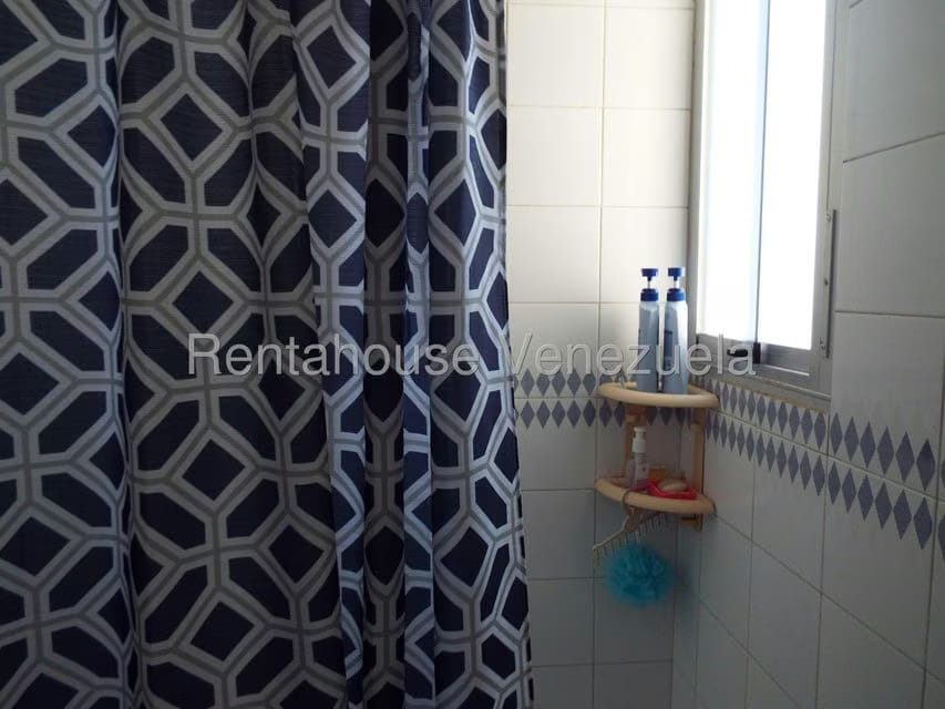 Apartamento (1 Nivel) en Venta en Tanaguarena, Vargas - 28