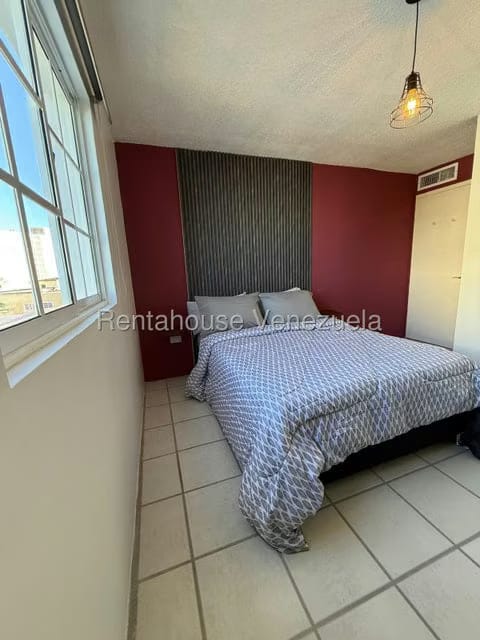 Apartamento (1 Nivel) en Venta en Porlamar, Nueva Esparta - 4