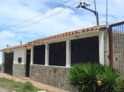 Residencia Excepcional en el Exclusivo Junko Country Club