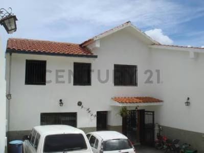 Residencia Excepcional en el Exclusivo Junko Country Club - 6