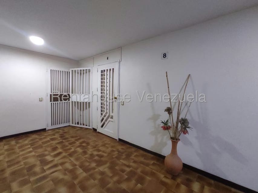Apartamento (1 Nivel) en Venta en El Recreo, Aragua - 3