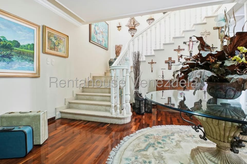 Casa (Duplex) en Venta en Los Naranjos del Cafetal, Distrito Metropolitano - 11