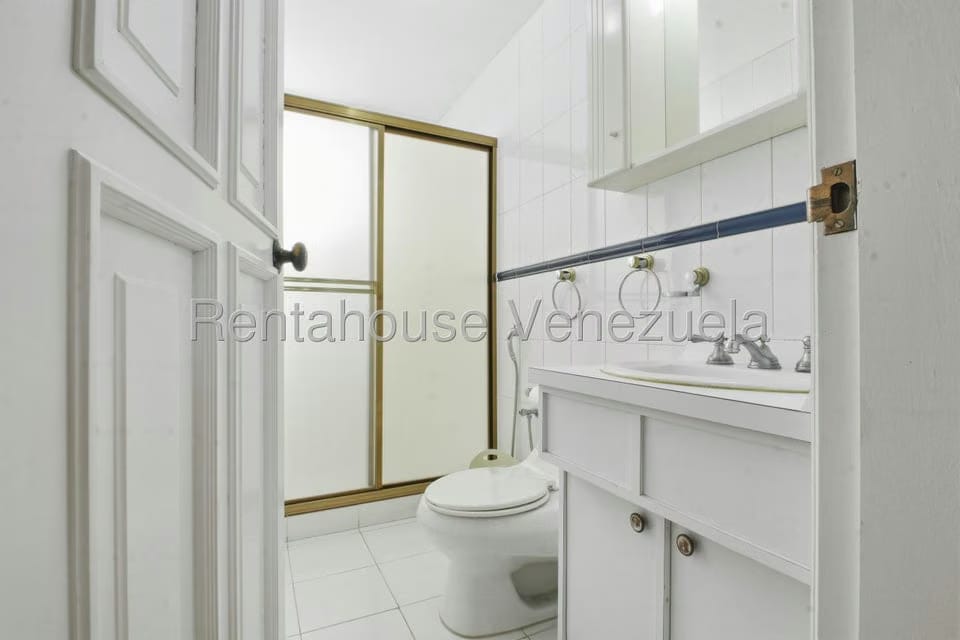 Casa (Duplex) en Venta en Los Naranjos del Cafetal, Distrito Metropolitano - 27