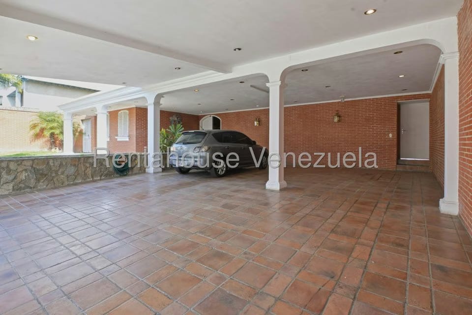 Casa (Duplex) en Venta en Los Naranjos del Cafetal, Distrito Metropolitano - 28