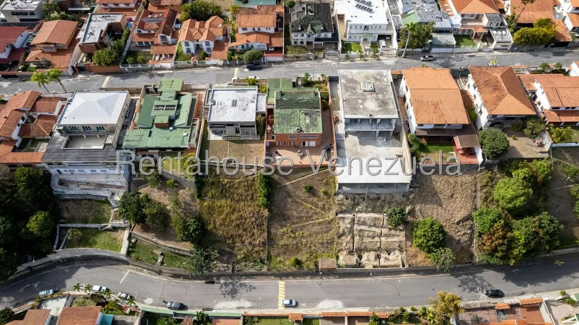 Casa (Duplex) en Venta en Los Naranjos del Cafetal, Distrito Metropolitano - 33