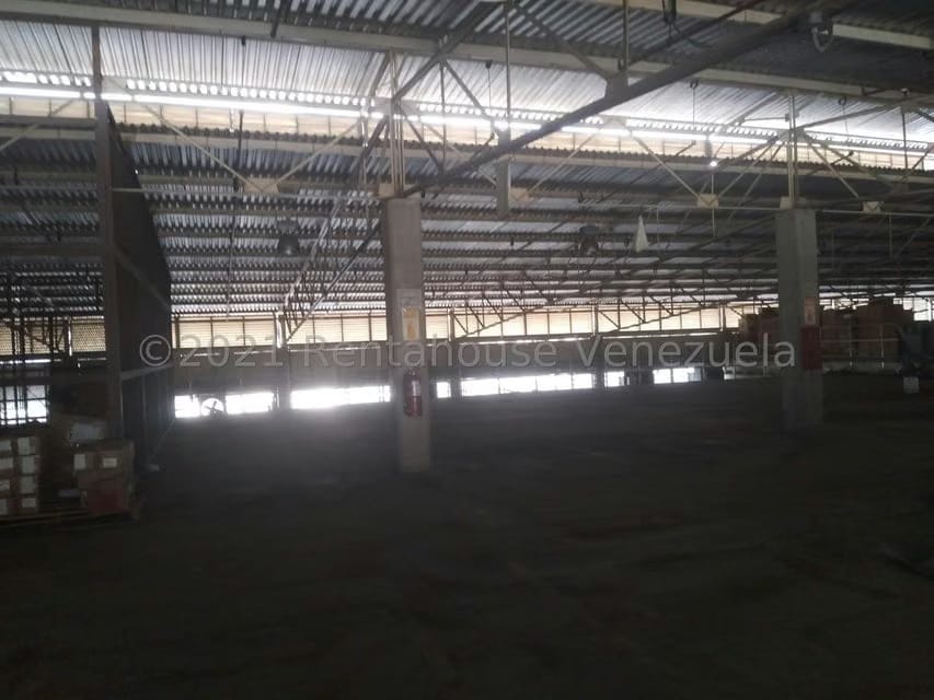 Comercial (Edificio) en Venta en Guarenas, Miranda - 13