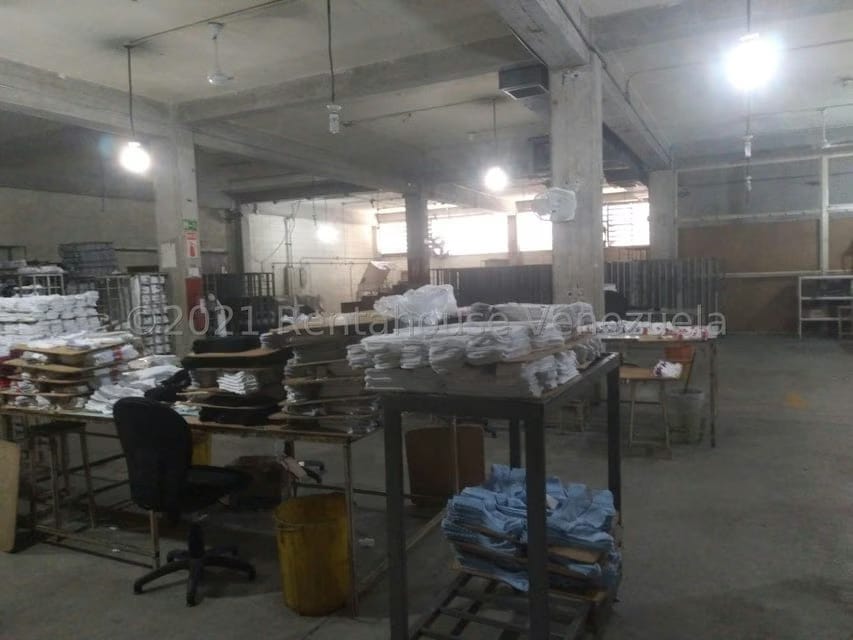 Comercial (Edificio) en Venta en Guarenas, Miranda - 19