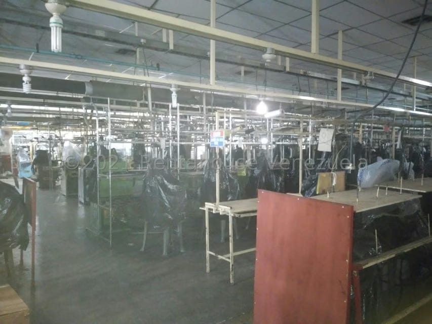 Comercial (Edificio) en Venta en Guarenas, Miranda - 23