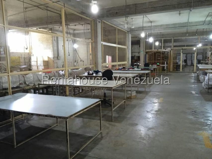 Comercial (Edificio) en Venta en Guarenas, Miranda - 40