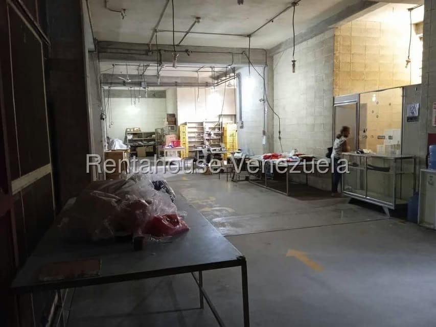 Comercial (Edificio) en Venta en Guarenas, Miranda - 50