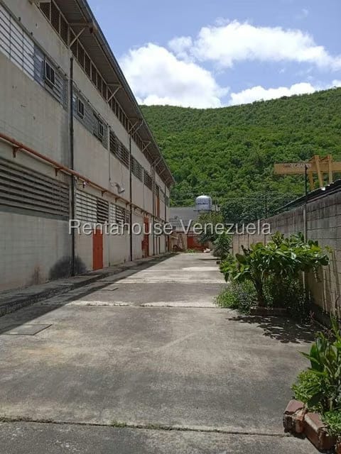 Comercial (Edificio) en Venta en Guarenas, Miranda - 53