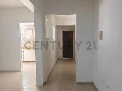 Amplio y Comodo Apartamento en Alquiler - 4