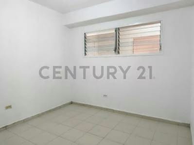 Amplio y Comodo Apartamento en Alquiler - 6