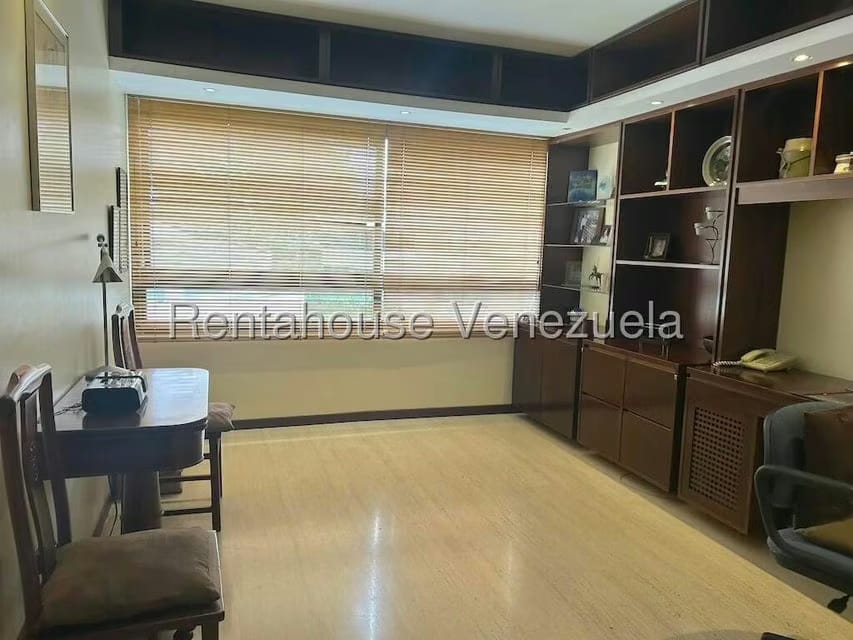 Apartamento (1 Nivel) en Venta en Los Palos Grandes, Distrito Metropolitano - 13