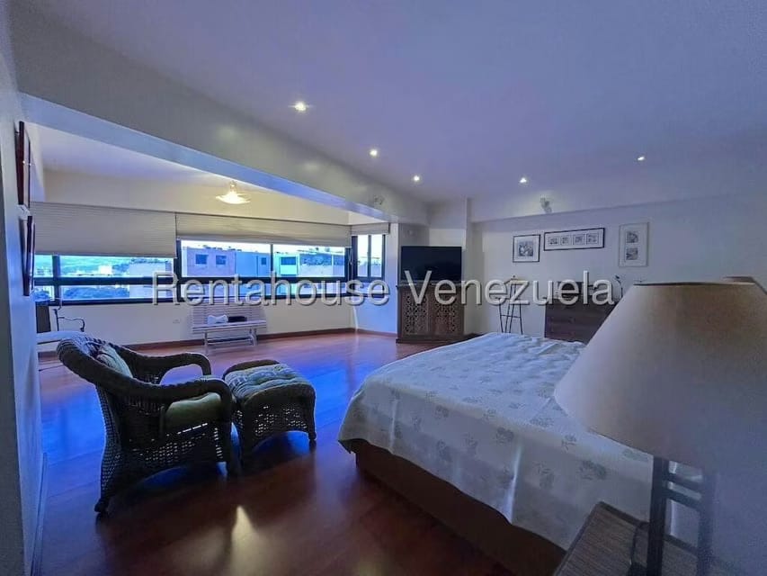 Apartamento (1 Nivel) en Venta en Los Palos Grandes, Distrito Metropolitano - 17