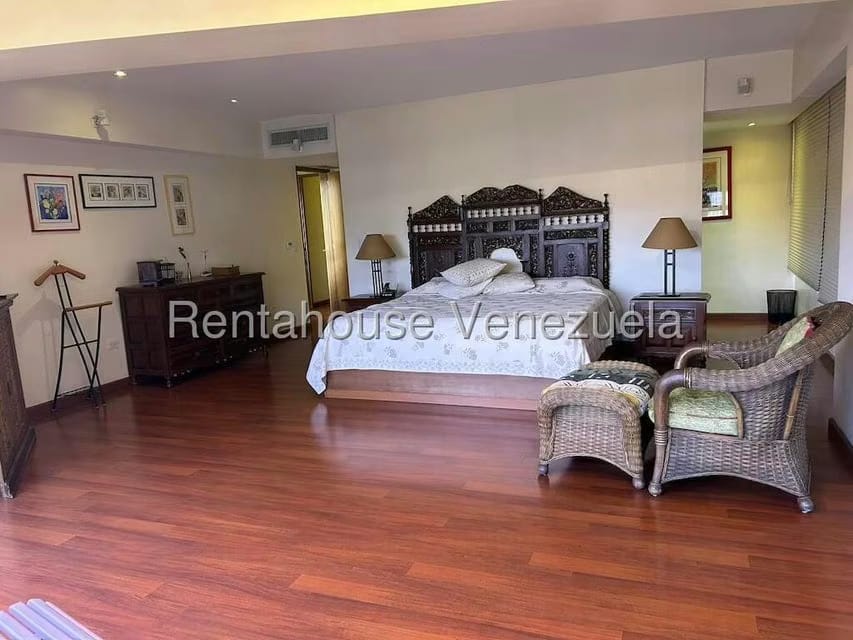 Apartamento (1 Nivel) en Venta en Los Palos Grandes, Distrito Metropolitano - 19