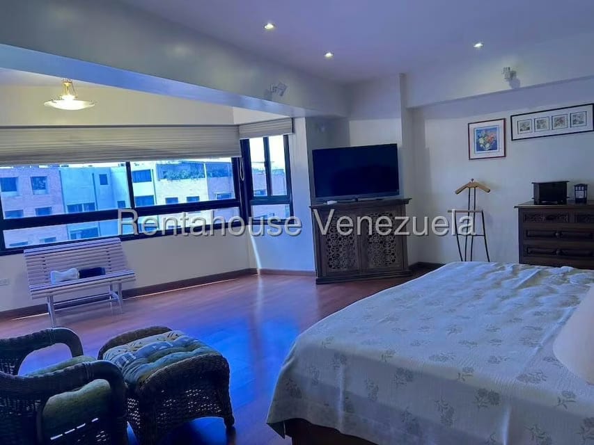 Apartamento (1 Nivel) en Venta en Los Palos Grandes, Distrito Metropolitano - 20