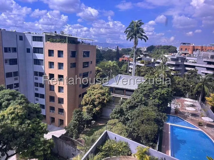 Apartamento (1 Nivel) en Venta en Los Palos Grandes, Distrito Metropolitano - 21
