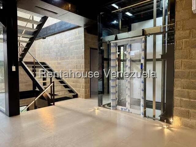 Comercial (Local Comercial) en Venta en La Florida, Distrito Metropolitano - 13