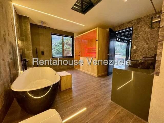 Comercial (Local Comercial) en Venta en La Florida, Distrito Metropolitano - 16