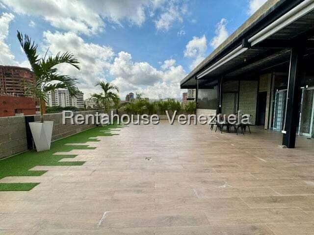 Comercial (Local Comercial) en Venta en La Florida, Distrito Metropolitano - 24