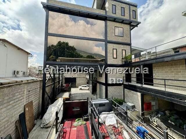 Comercial (Local Comercial) en Venta en La Florida, Distrito Metropolitano - 8