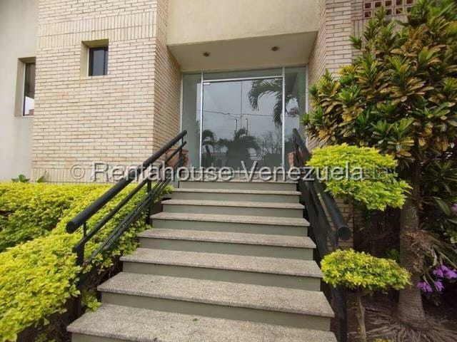Apartamento (1 Nivel) en Alquiler en Parroquia Catedral, Lara - 18