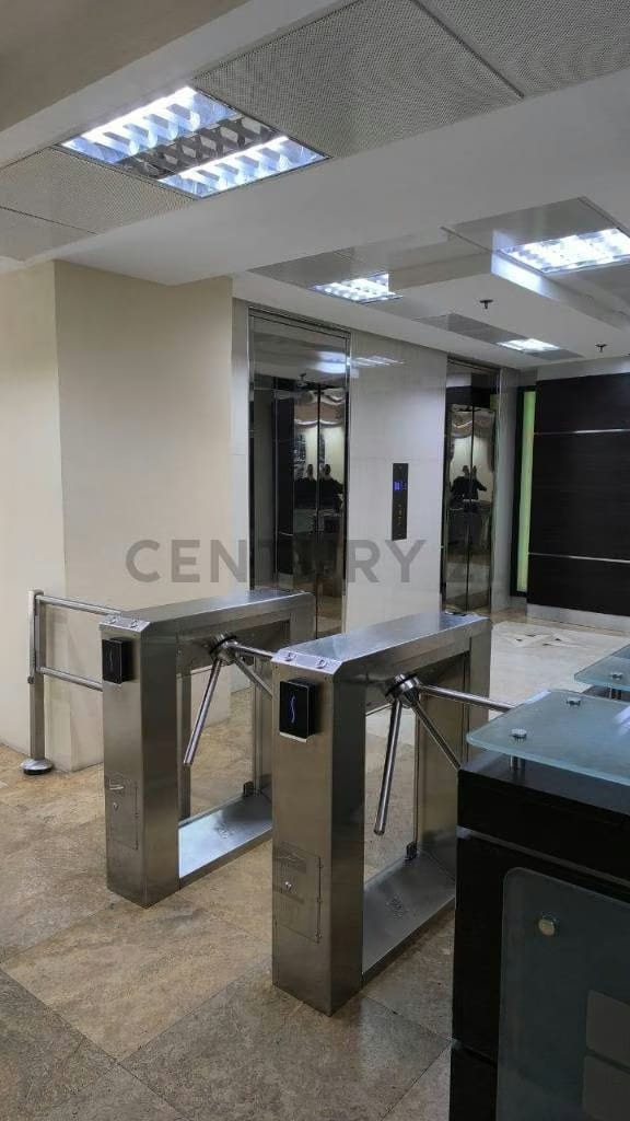 se alquila oficina en la torre Bell Puerto Ordaz piso 5 - 6