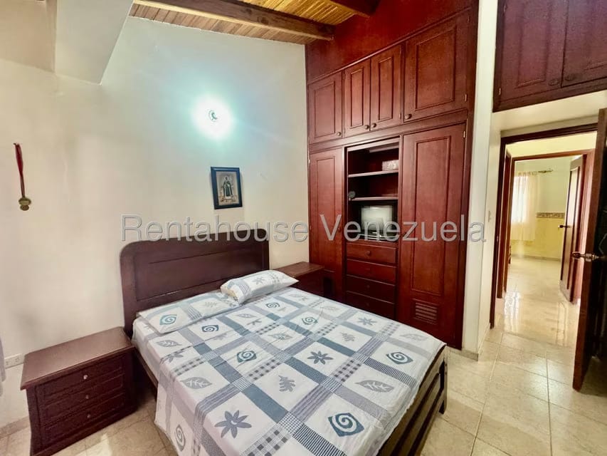 Casa (Duplex) en Venta en Colinas de Pirineos, Tachira - 32