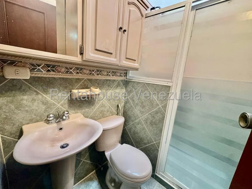 Casa (Duplex) en Venta en Colinas de Pirineos, Tachira - 34