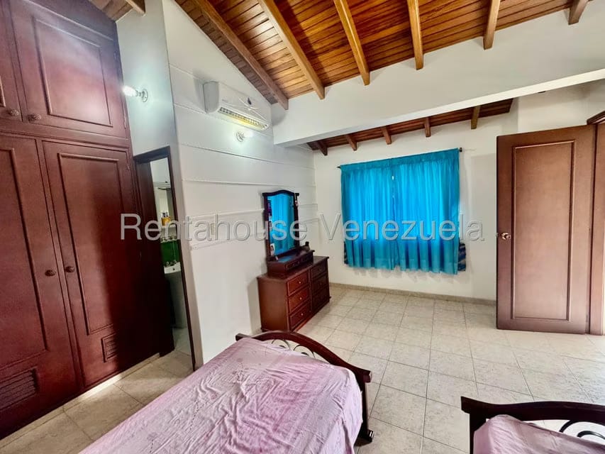 Casa (Duplex) en Venta en Colinas de Pirineos, Tachira - 38