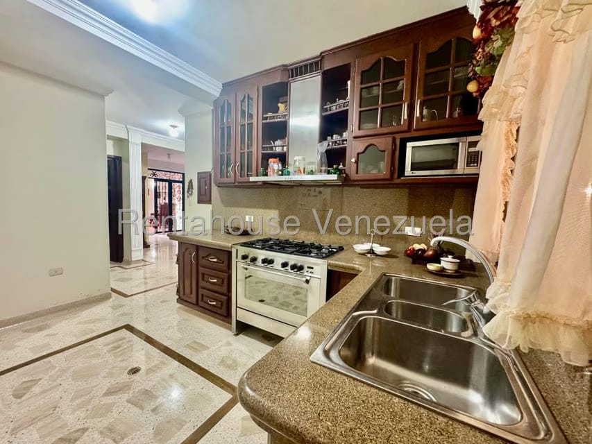 Casa (Duplex) en Venta en Colinas de Pirineos, Tachira - 10