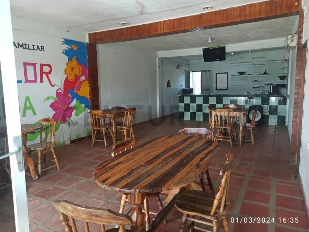 SE ALQUILA LOCAL COMERCIAL EN PLENA AV PRINCIPAL - 4