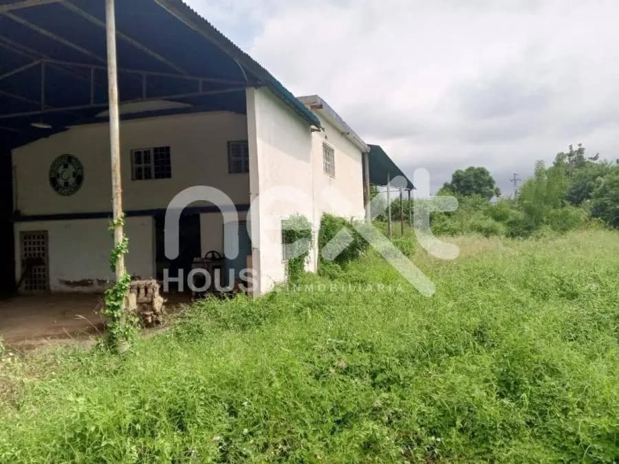 Galpon en Venta en Cabimas - 2