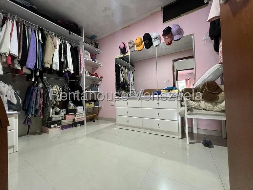 Casa (Duplex) en Venta en La Trinidad, Distrito Metropolitano - 12